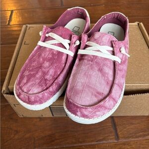 Hey Dude - WENDY Tie Dye Red